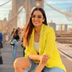 Srishty Rode Instagram - Golden Hour At the #brooklynbridge 💚💛❤️ Brooklyn Bridge
