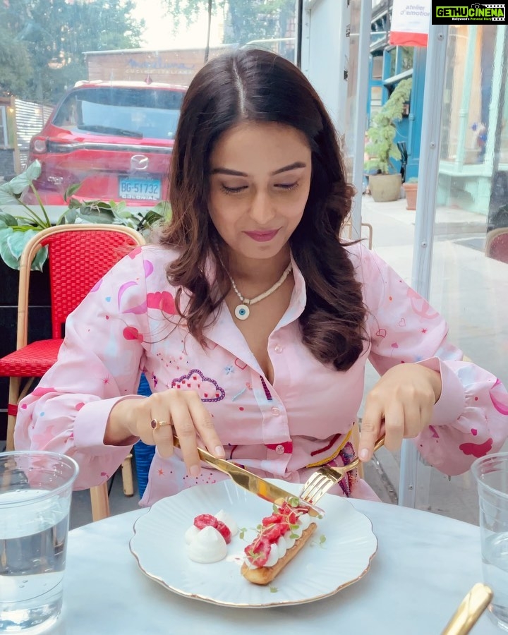 Srishty Rode Instagram - Looking on the pink side of life 💕🌸 Little Italy, Manhattan, New York, New York