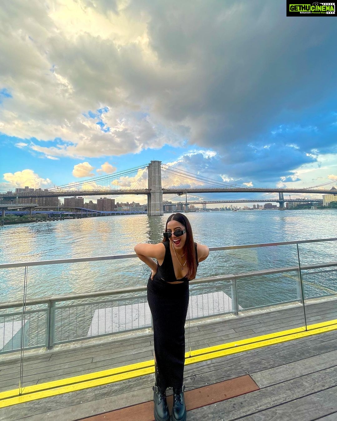 Srishty Rode Instagram - πΊπΈπ€ Pier 17, New York City