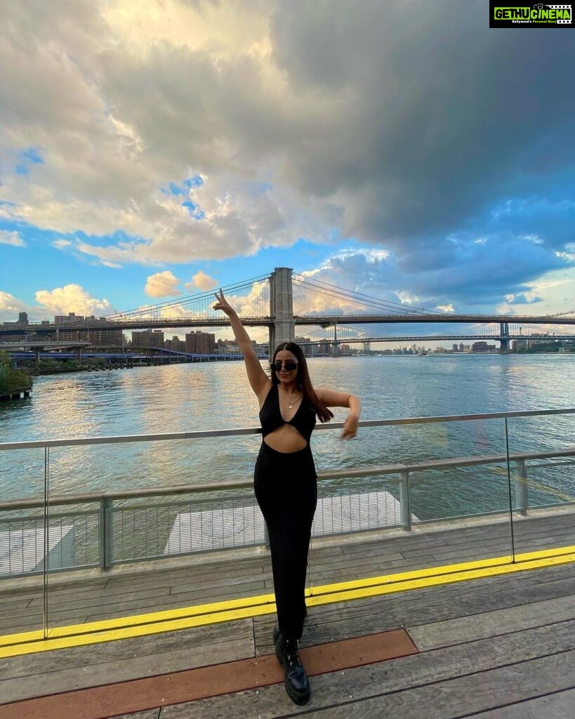 Srishty Rode Instagram - 🇺🇸🖤 Pier 17, New York City