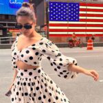 Srishty Rode Instagram - NEW YORK you got my ❤️🇺🇸 . Wearing :- @belavous Sunglasses:- @gangstaa_official . #newyork #newyorkcity #america #usa #solotravel #solotraveler #srishtyrode