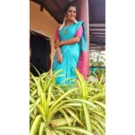 Srithika Instagram – If you don’t like something, change it. 
If you can’t change it, change your attitude.
.
Saree @fancy_by_parambhara 
Earring @kabijewellery 
Bangles @varnudais 
.
#aaokkatiadakku #geminitv #shooting #saree #lovely #homely #traditional #traditionalwear