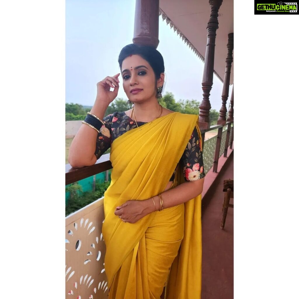 Srithika Instagram - It is often the small steps, not the giant leaps, that bring about the most lasting change. . Saree @w2m_boutique . #shooting #hyderabad #shootingmode #work #geminitv