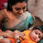 Srithika Instagram - It is a smile of a baby that makes life worth living🧡🧡🧡 . Photo by @ssr_aaryann . Saree gifted by @nirmalamuthuswami . #baby #babyboy #shooting #cutiepie #lovelytime #sweet Chennai, India
