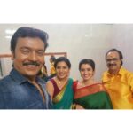Srithika Instagram - Another set of wonderful people in the same location♥️♥️♥️ . With @fromakila @kurinjii . #magarasi #abiyumnaanum #samelocation #shooting #surprisemeet Valasaravakkam