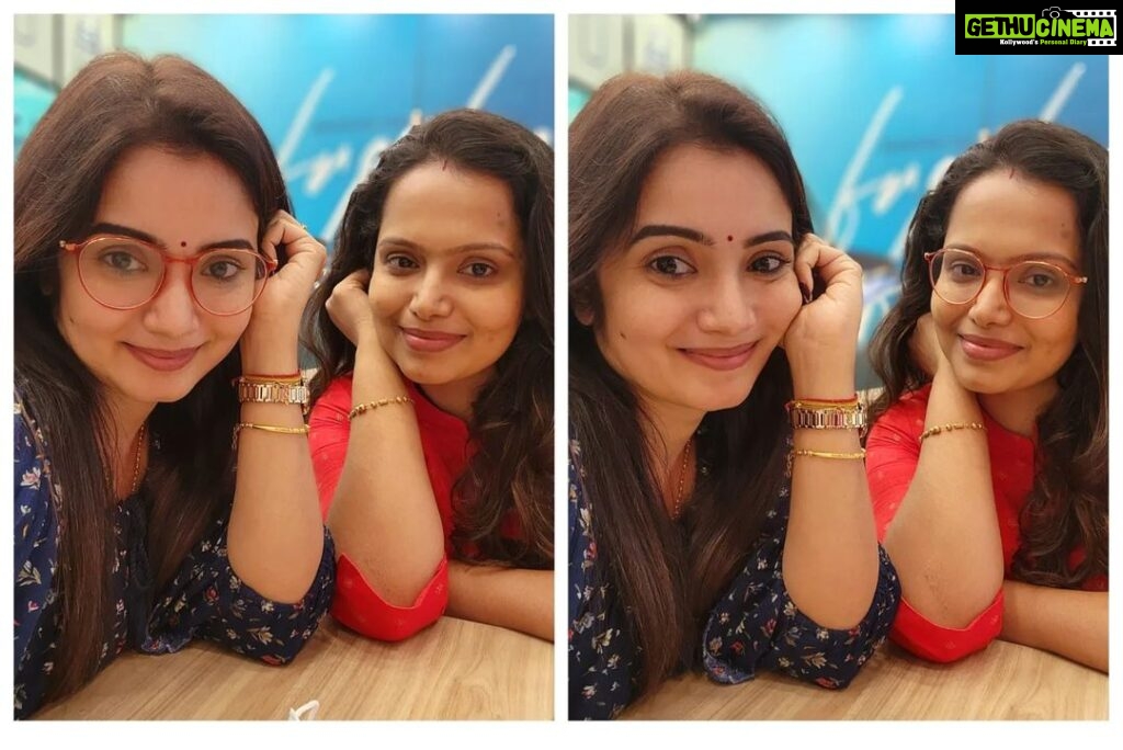 Srithika Instagram - Fun sharing AKKA'S kannadi 😎😎😎 . With @sudha.sandeep_ . #sister #sisters #sisterlove #outing #aftersolong #funtimes #fun Chennai, India