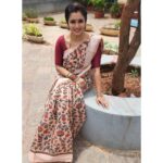 Srithika Instagram – Say something positive, and you’ll see something positive❤️❤️❤️
.
Saree @w2m_boutique 
Earring @kabijewellery 
.
#aaokkatiadakku #serialshoot #telugu #geminitv #saree #earring #jewels #marron #hyderabad #shootingspot Hyderabad