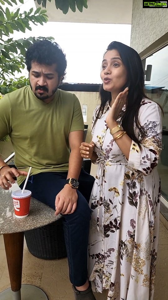 Srithika Instagram - Throat konjam damage😭 . With @ssr_aaryann . Video @nirmalamuthuswami . #keerthysuresh #dhanush #reels #fun #magarasi #suntv #comedy #thodari #train #tamilcomedy #tamilcinema