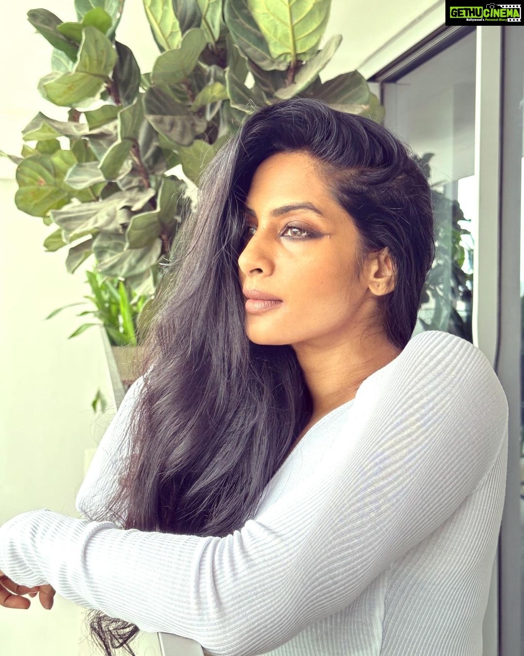 Sriya Reddy Instagram - 📷 @soondah_wamu