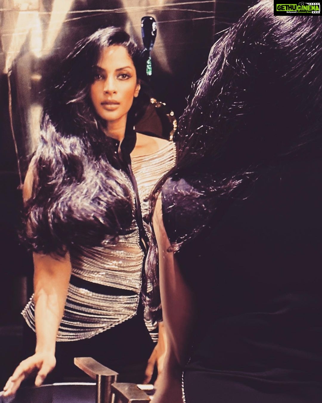 Sriya Reddy Instagram - @soondah_wamu
