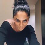 Sriya Reddy Instagram – When I have a enthusiastic team who loves to take pictures ! Hyderabad