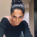 Sriya Reddy Instagram - When I have a enthusiastic team who loves to take pictures ! Hyderabad