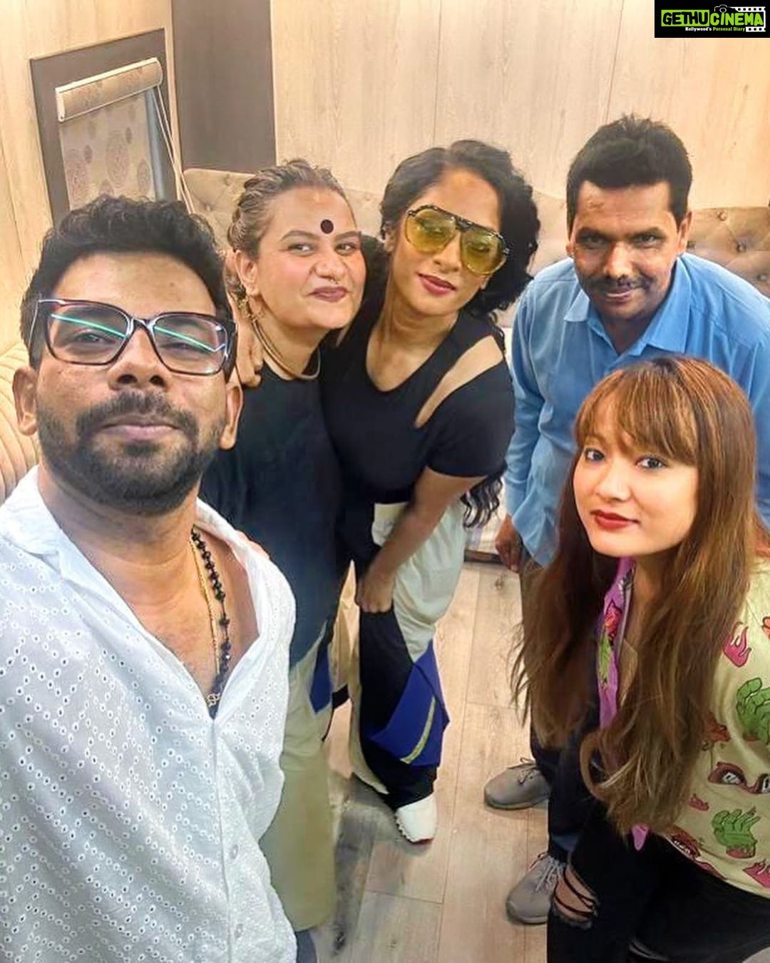 Sriya Reddy Instagram - Something’s can never be achieved without a great team ! So #grateful Ramoji Filmcity Hyderabad