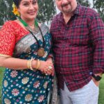 Sudha Chandran Instagram - Funtime reels while shooting with Raju kher ji #bekaboo#balajitelefilms#india#bollywood#zee#zee5 #zeetelugu#nagin#naagin6#instagram#instagramreels #dance#dancereels#instagramreels#dangaltv#enterr10 #sudhachandran#colorstv#voot#reelsgram#comedy# reelsvideo#trending#reels#trendingreelsvideo#lifestyle @kalpanathore@sumitsenapati5558@vijay.lokhande.372 @rina_mane25