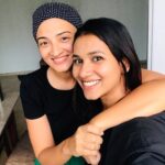 Suhasi Dhami Instagram – Meeting her after such a long time 💖 @suhasi2804 💖 

Let’s do full split again 😂 

#shailatike #suhasidhami #friends #meetup #mumbai #love