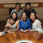 Suhasi Dhami Instagram – Family pic 😀😀😀😀