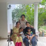 Suhasini Maniratnam Instagram - Family and friends. Precious.