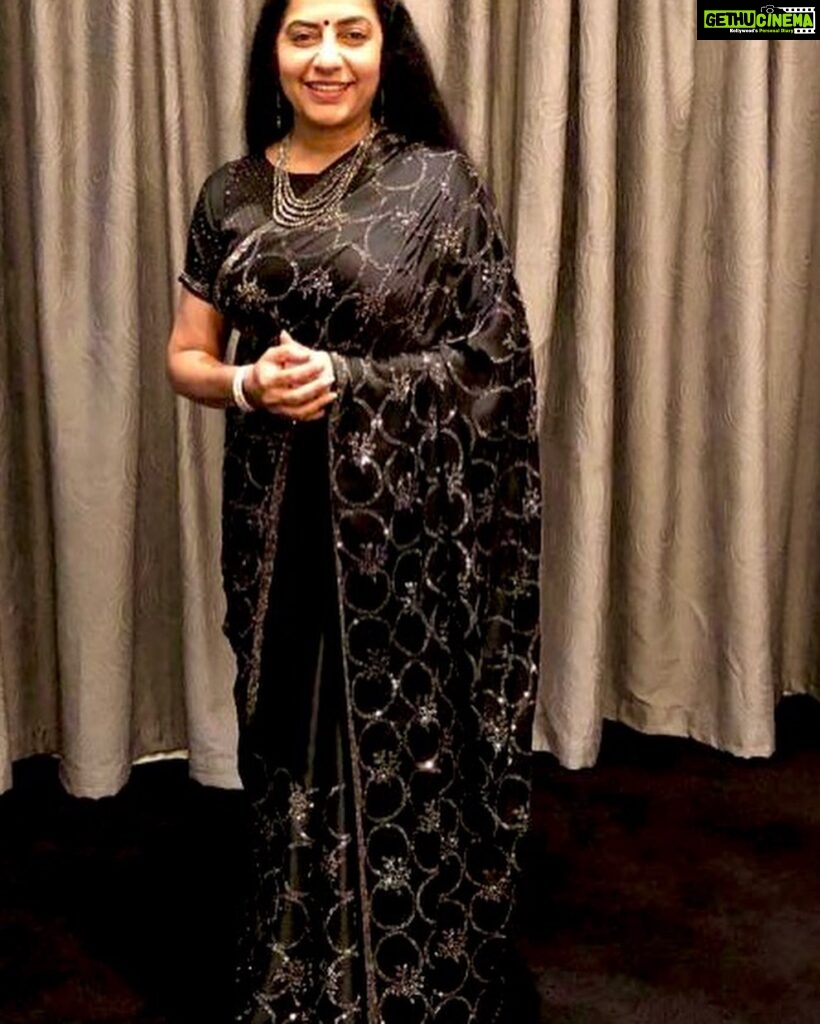 Suhasini Maniratnam Instagram - Happy pictures from Texas and dubai. My look in the tamil film is not to be revealed. So couldn’t post pictures.