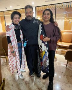 Suhasini Maniratnam Instagram - Leaving on a jet plane.  And who I run into. …..Family (and what E at that ) on the same flight.  Surprises are too wonderful.