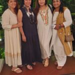 Suhasini Maniratnam Instagram - Happiness in abundance and togetherness. My reference group as experts would say. Love you all especially Poonam