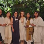 Suhasini Maniratnam Instagram - Happiness in abundance and togetherness. My reference group as experts would say. Love you all especially Poonam