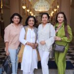 Suhasini Maniratnam Instagram - Happiness in abundance and togetherness. My reference group as experts would say. Love you all especially Poonam