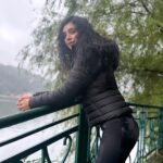 Sukirti Kandpal Instagram – Weather 🌫️ Uttrakhand- The state of heaven