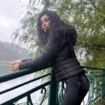 Sukirti Kandpal Instagram - Weather 🌫️ Uttrakhand- The state of heaven