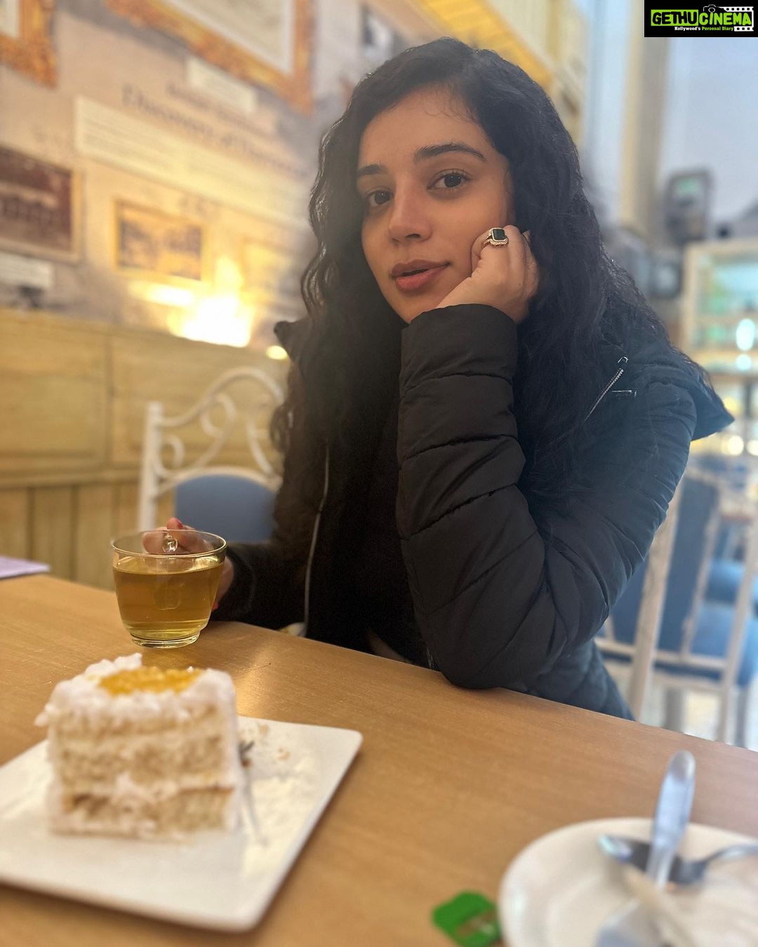 Sukirti Kandpal Instagram - Weather 🌫️ Uttrakhand- The state of heaven