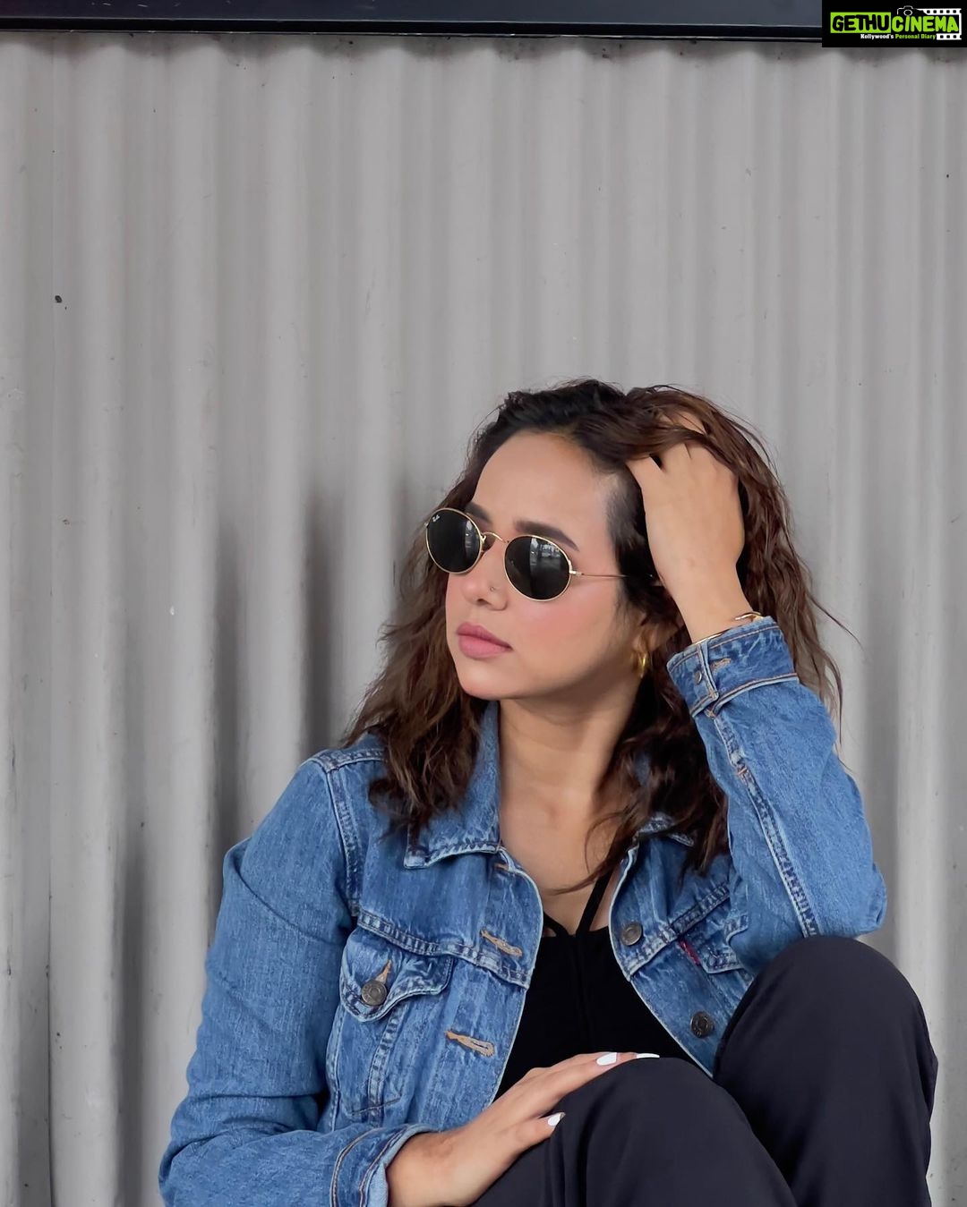 Sunanda Sharma Instagram - Dil da ki haal je ? Dhadak hi reha yan kise layi tadap v reha☺️ Edhar tan Din bade haseeeeen chal rahe ne😉🧿