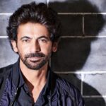 Sunil Grover Instagram - Love is the answer. Photos by @avigowariker sir
