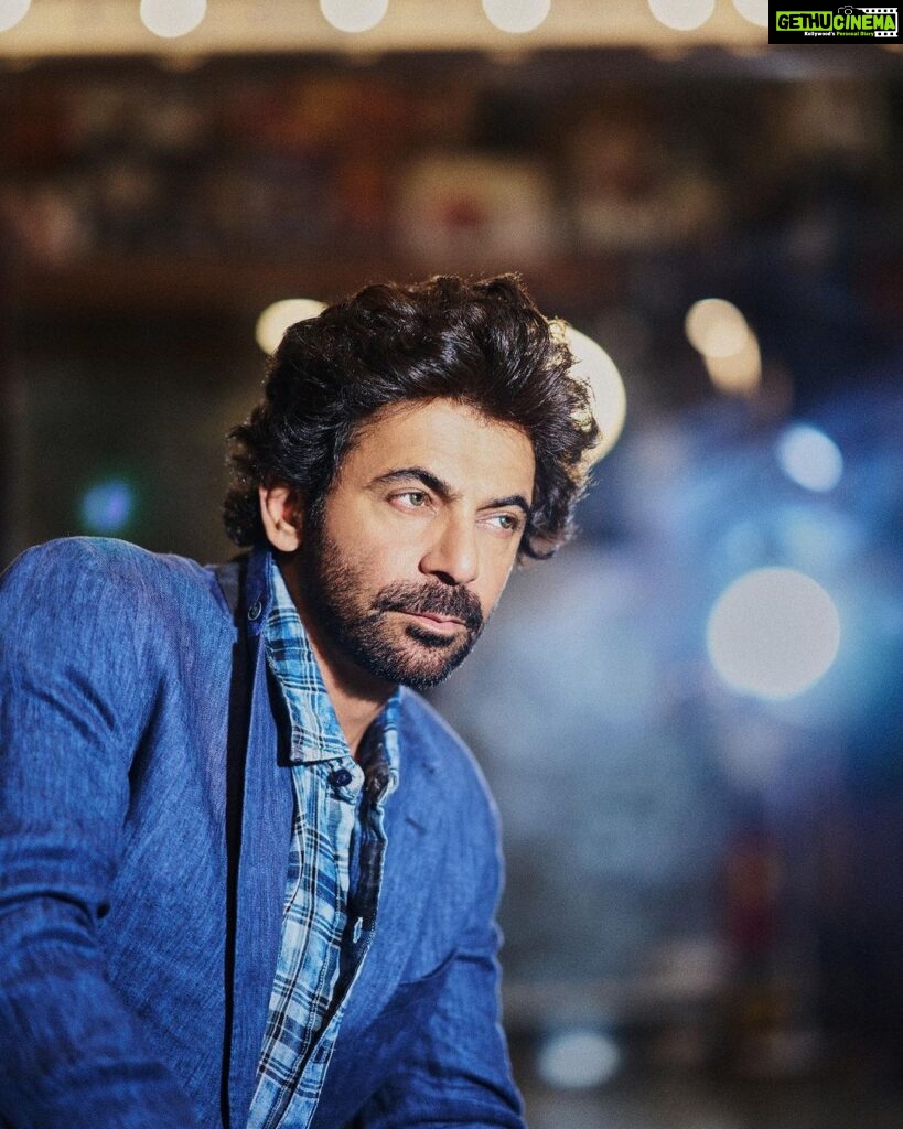 Sunil Grover Instagram - Why I am not smiling in the photos, even I don’t know. Photos by @avigowariker sir.