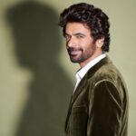 Sunil Grover Instagram - Ready ah! Photo by @avigowariker sir.