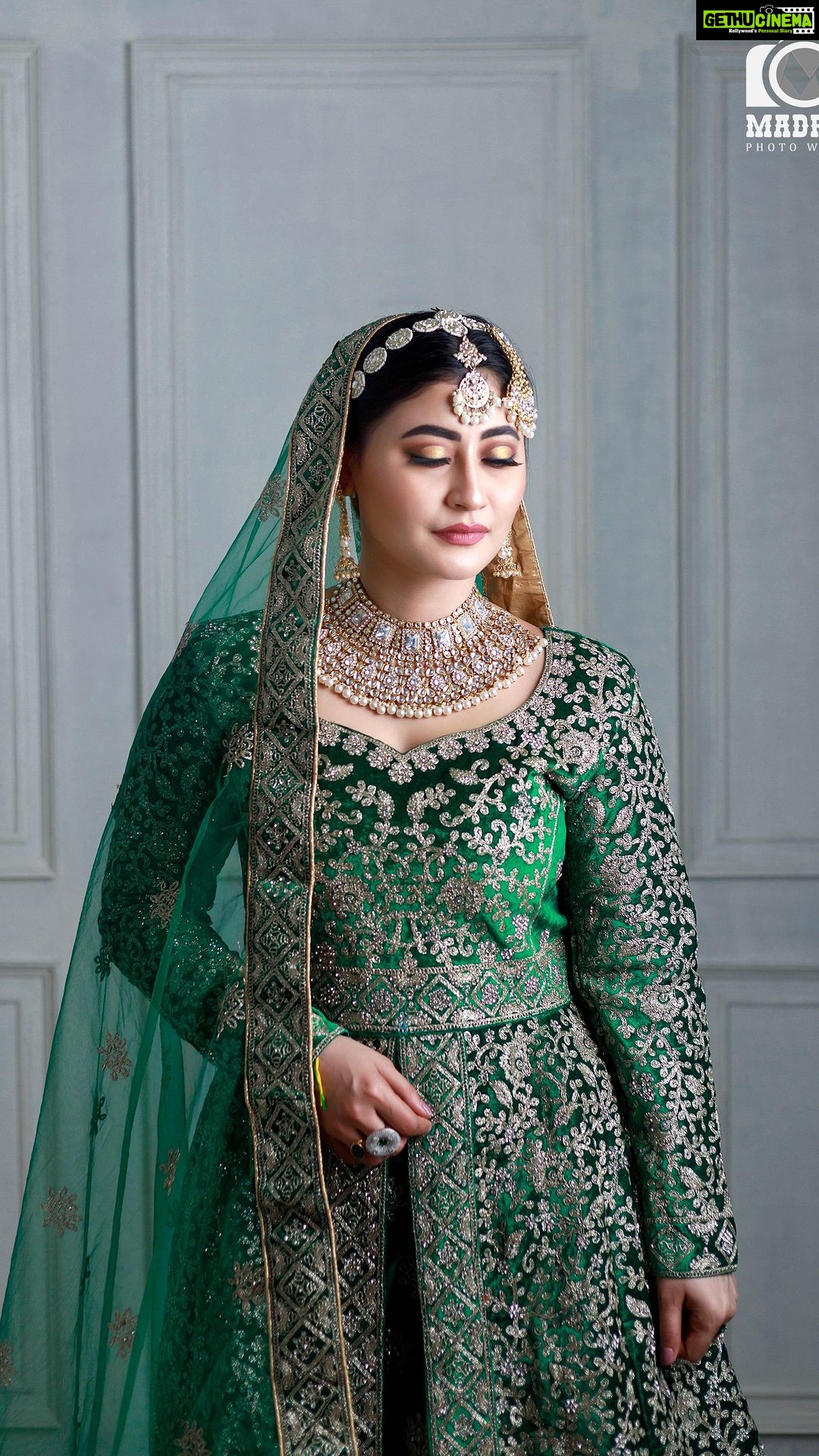 Sunita Gogoi Instagram - “Style is a way to say who you are without having to speak.” This quote is so apt for this ever gorgeous 😍 What style!! what grace!! what a beauty!! Beautiful Inside Out.. @sunitagogoi_offl Was super fun working with you☺️ Costume and Jewellery: @mokshe_rental_destination Photography : @madrasphoto #bridalmakeup #photoshoot #muslimbride #chennaimakeupartist #eyemakeup #eyelook #bridalmakeupartist #boldeyes #goldeneyeshadow #makeupartist #bridesmakeup #bridesmaidmakeup #partymakeup #partymakeuplook