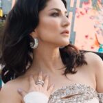 Sunny Leone Instagram - Melbourne masterclass at @iffmelbourne Outfit: @safiyaa_official Jewels: @karishma.joolry @dripproject.co Styled by: @spacemuffin27 Styling team: @harshitasamdariya @abhimanyudessai @aashjain_ Styling Intern: @nishthaaagarwal Hair/make up & photography by @tomasmoucka