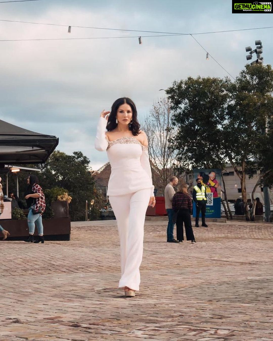 Sunny Leone Instagram - Melbourne masterclass at @iffmelbourne Outfit: @safiyaa_official Jewels: @karishma.joolry @dripproject.co Styled by: @spacemuffin27 Styling team: @harshitasamdariya @abhimanyudessai @aashjain_ Styling Intern: @nishthaaagarwal Hair/make up & photography by @tomasmoucka
