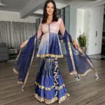 Sunny Leone Instagram - About my first #ganpatibappamorya this year! More to come! Outfit by @maayera_jaipur @stylegurukul Jewellery @kushalsfashionjewellery Styled by @hitendrakapopara Fashion Team @tanyakalraaah