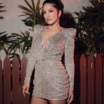 Sunny Leone Instagram - Sparkling Dj event! Outfit: @amritrajboraofficial Jewels: @karishma.joolry Styled by: @spacemuffim27 Styling Team: @harshitasamdariya