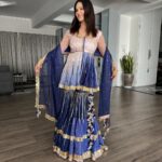 Sunny Leone Instagram - About my first #ganpatibappamorya this year! More to come! Outfit by @maayera_jaipur @stylegurukul Jewellery @kushalsfashionjewellery Styled by @hitendrakapopara Fashion Team @tanyakalraaah