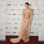 Sunny Leone Instagram - Magical night at @iffmelbourne premiering #kennedy Outfit: @jennypackham Jewels: @aquamarine_jewellery @minerali_store Styled by: @spacemuffin27 Styling team: @harshitasamdariya @abhimanyudessai @aashjain_ Styling Intern: @nishthaaagarwal Hair/make up & photography by @tomasmoucka