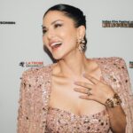 Sunny Leone Instagram - Magical night at @iffmelbourne premiering #kennedy Outfit: @jennypackham Jewels: @aquamarine_jewellery @minerali_store Styled by: @spacemuffin27 Styling team: @harshitasamdariya @abhimanyudessai @aashjain_ Styling Intern: @nishthaaagarwal Hair/make up & photography by @tomasmoucka