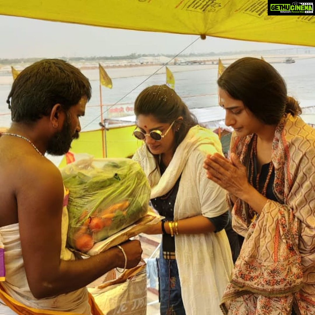 Supritha Instagram - Na jeevitam lo ne best experience ❤️🧿 Varanasi, India