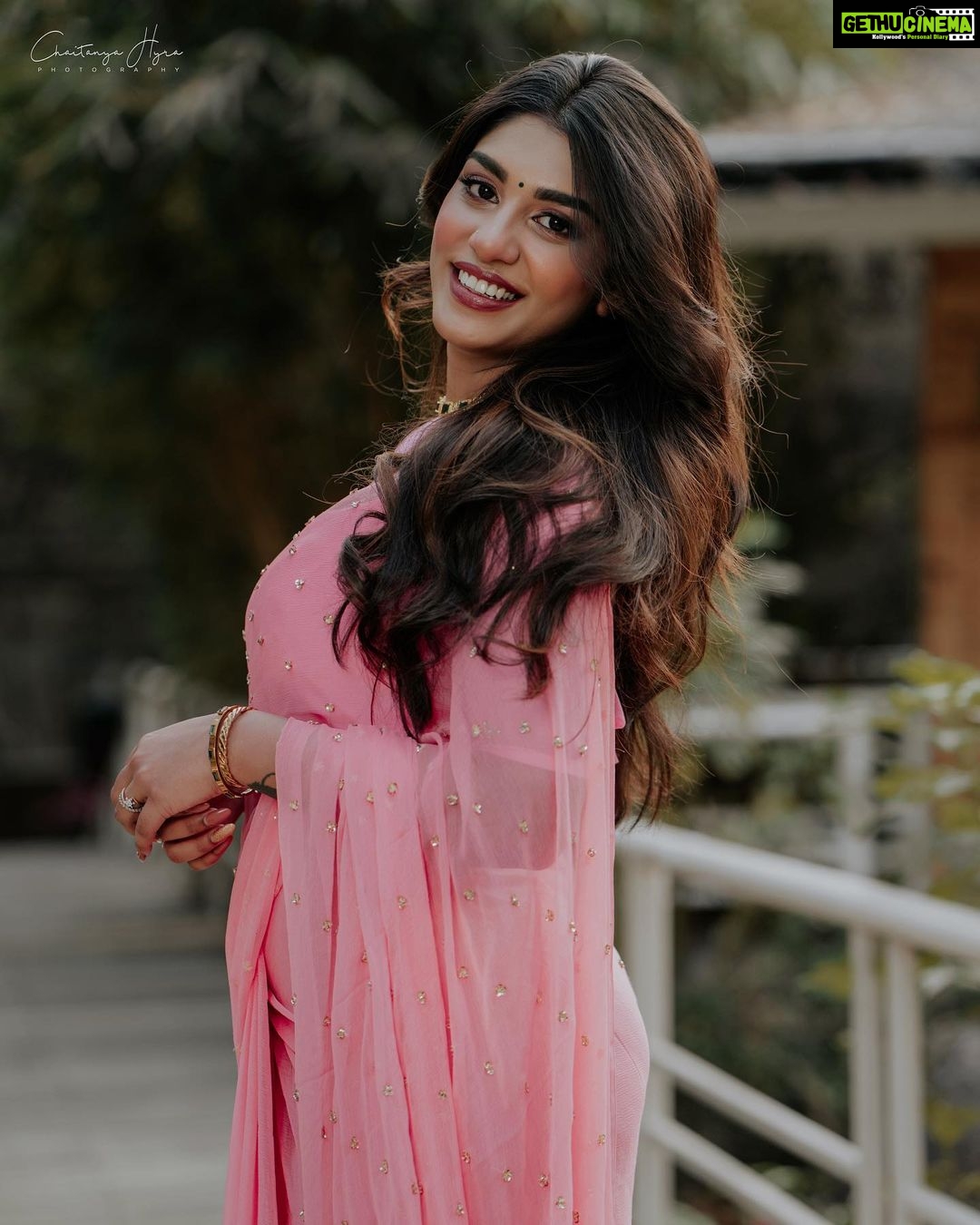 Supritha Instagram - Inbox us to book your session with chaitanyahyra photography call: 9490409450 Inframe: @_supritha_9 Designer: @elegant_threads_by_salma MUA: @panduchalapati Jewellery: @yuvi_collections Location: @aranyaresortbymrugavani #supritha #supritanaidu #surekavani #surekasupritha #wedding #weddingdress #weddinganniversary #teluguwedding #teluguweddingphotography #teluguweddingjewellery #southindianwedding #hyderabadmodels