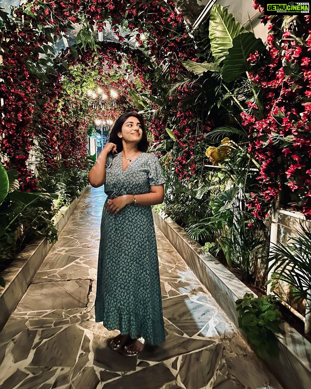 Supritha Instagram - Just a girl growing wings 🌟🪽 UKUSA