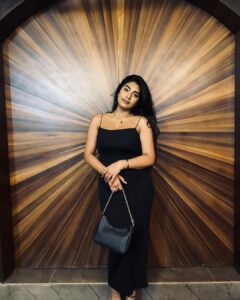 Supritha Instagram - She sees in black and white thinks in grey but loves in colour 🖤

📍: @papaya_asian