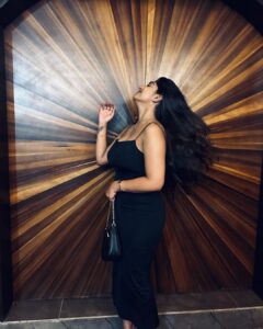 Supritha Instagram - She sees in black and white thinks in grey but loves in colour 🖤

📍: @papaya_asian