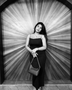 Supritha Instagram - She sees in black and white thinks in grey but loves in colour 🖤

📍: @papaya_asian