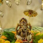 Surabhi Instagram - Ganpati Bappa Morya 🙏🏻🏵 It's that time of the year when modaks steal the show ✨️😄 Wishing you all a very Happy Ganesh Chaturthi 🙏🏻