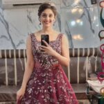 Surabhi Instagram - Sofia💖 Thank you everyone for showering so much love to our movie #DDReturns & my character Sofia 🫶 Thank you, my lovely stylists @jasminejoseph07 @simran_jha_1111 for making me look & feel like a 👸🤗