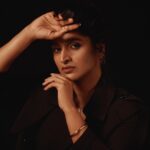 Surabhi Lakshmi Instagram - Styling : @arjun_vasudevs Photography : @plan.b.actions Wardrobe : @rareroomofficial HMUA : @sijanmakeupartist Studio : @maxxocreative Styling team - @_anaaaaan_ HMUA team - @sibinrajutom
